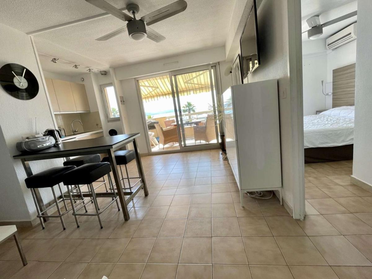 Superbe Apt 2P Front De Mer Pour 4 Pers Avec Terrasse - Cavalaire-Sur-Mer - Fr-1-226B-162 Dış mekan fotoğraf