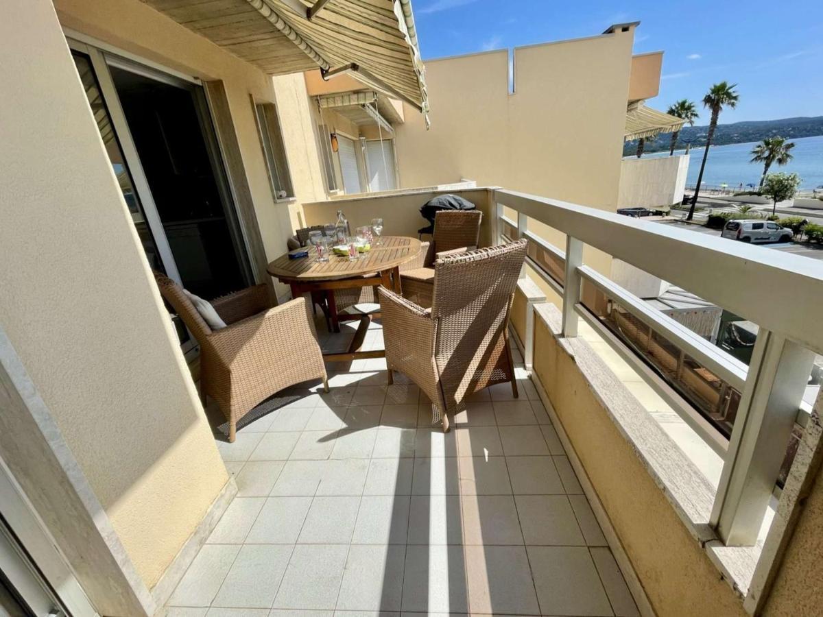 Superbe Apt 2P Front De Mer Pour 4 Pers Avec Terrasse - Cavalaire-Sur-Mer - Fr-1-226B-162 Dış mekan fotoğraf